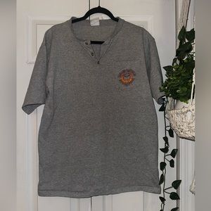 VINTAGE Harley-Davidson Quarter Button Tee